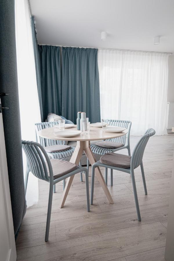 Homewell Apartments Game And Movie Poznan Exterior photo