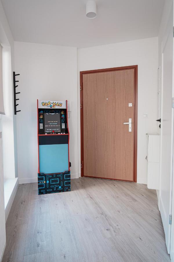 Homewell Apartments Game And Movie Poznan Exterior photo
